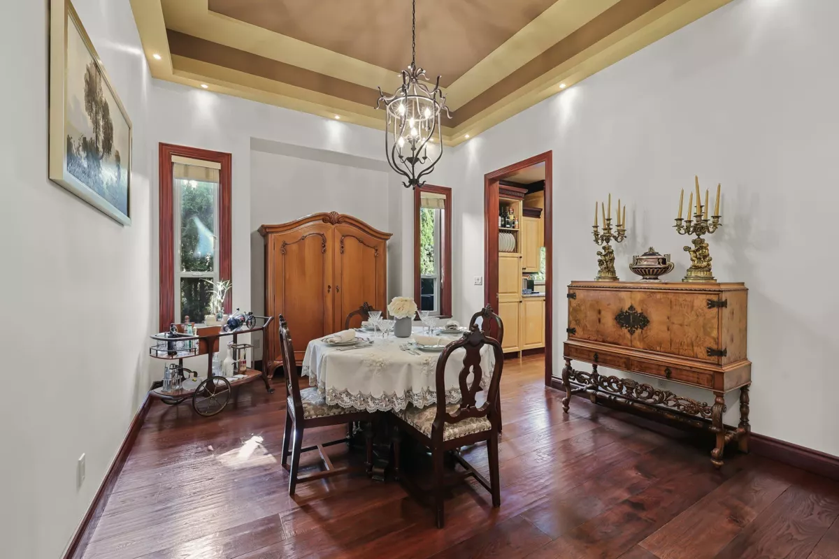 Dining Area Photo of 19695 71 Avenue, Surrey, BC