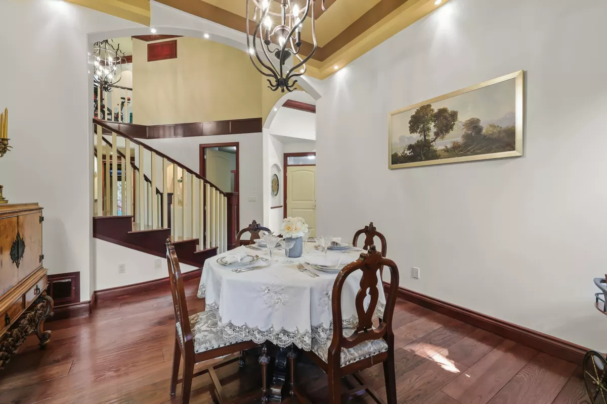 Kitchen Photo of 19695 71 Avenue, Surrey, BC
