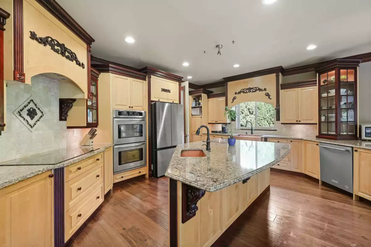 Pantry Photo of 19695 71 Avenue, Surrey, BC