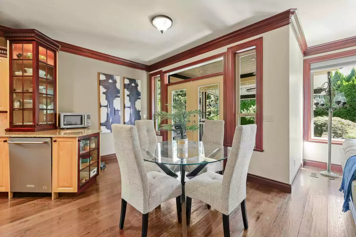 Primary Bathroom Photo of 19695 71 Avenue, Surrey, BC