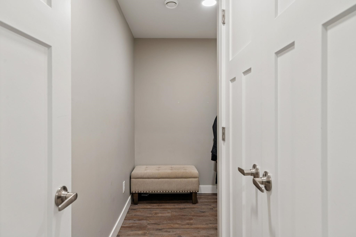 Basement Recreation Room Photo of 20986 96 Avenue, Langley, BC