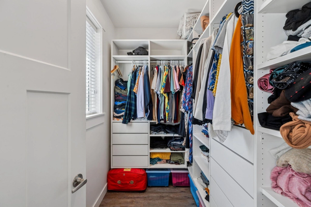 Hallway Photo of 20986 96 Avenue, Langley, BC