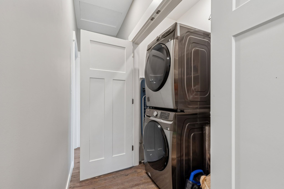 Outdoor Kitchen Photo of 20986 96 Avenue, Langley, BC