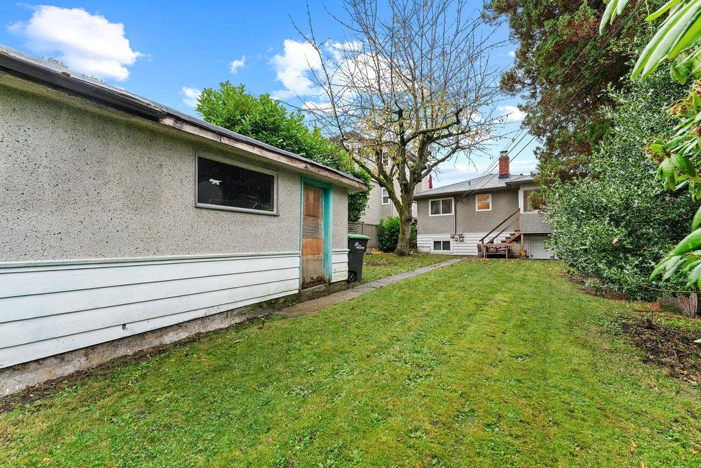 Outdoor Patio Photo of 3605 Oxford Street, Vancouver, BC