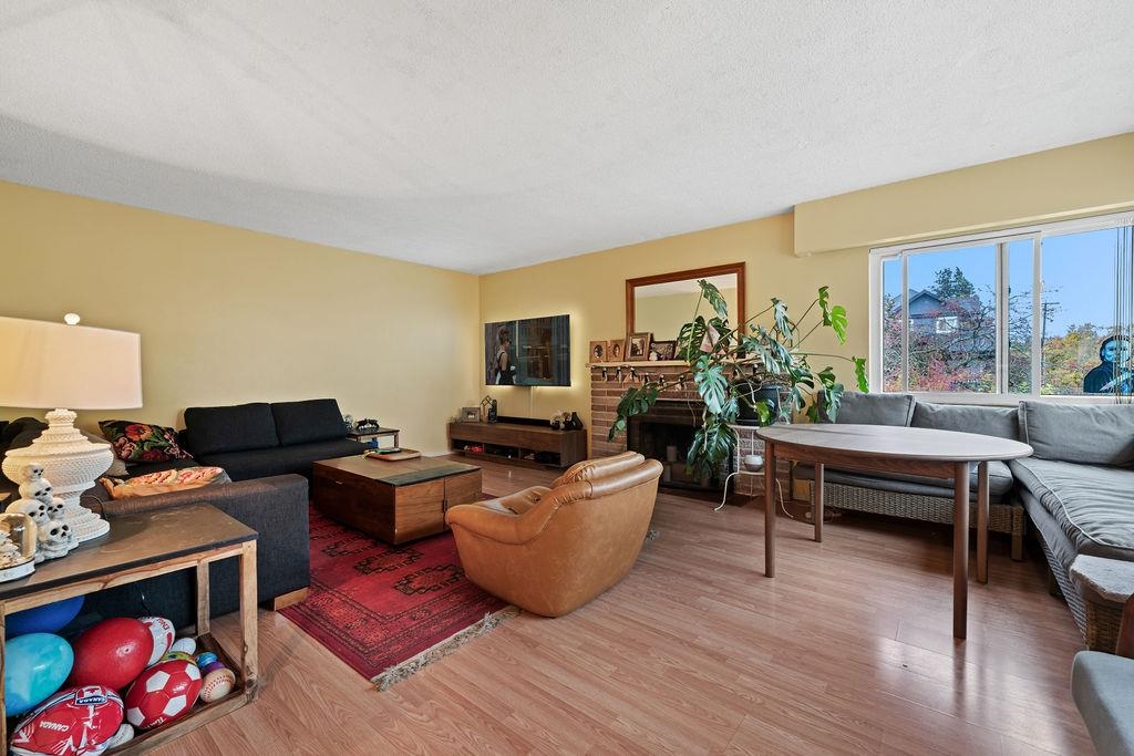 Primary Bedroom Photo of 3605 Oxford Street, Vancouver, BC