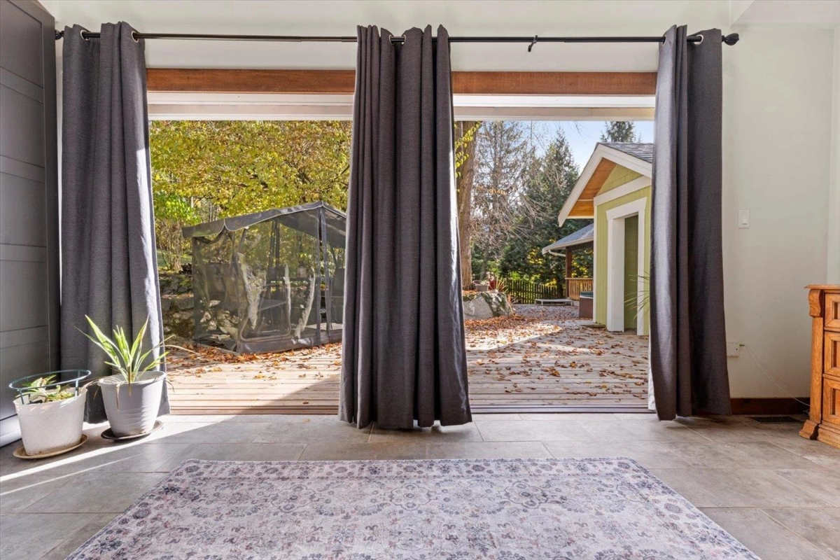 Bedroom 3 Photo of 5545 Graham Drive, Chilliwack, BC