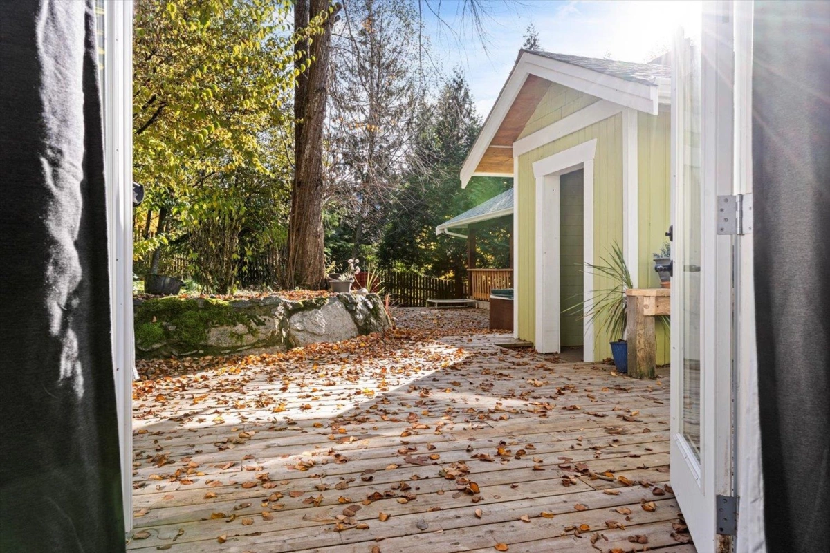 Garage Interior Photo of 5545 Graham Drive, Chilliwack, BC