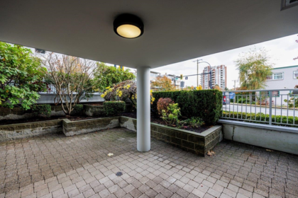 Swimming Pool Photo of 108 210 W 13th Street, North Vancouver, BC