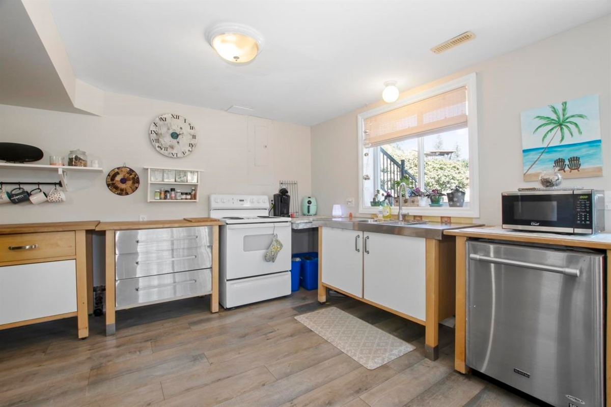 Bedroom 3 Photo of 10005 Kenswood Drive, Chilliwack, BC