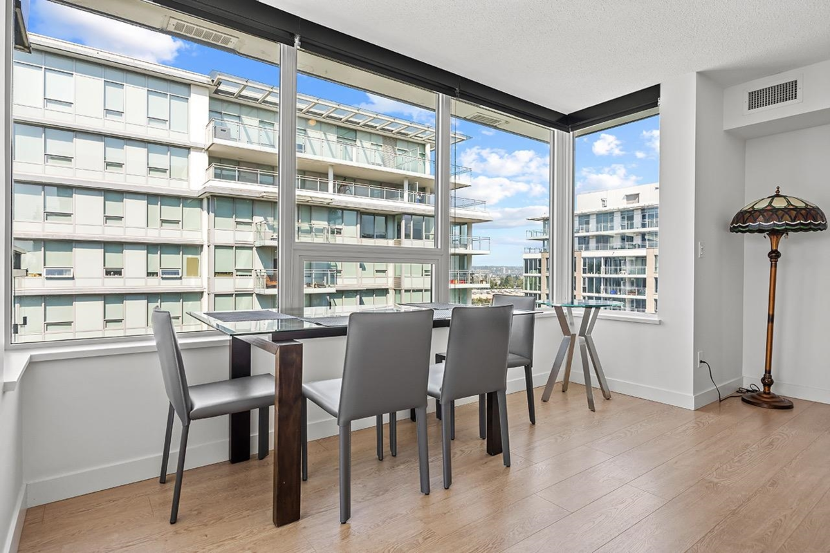Kitchen Island Photo of 1609 3233 Ketcheson Road, Richmond, BC