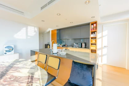 Kitchen Island Photo of 2701 1289 Hornby Street, Vancouver, BC