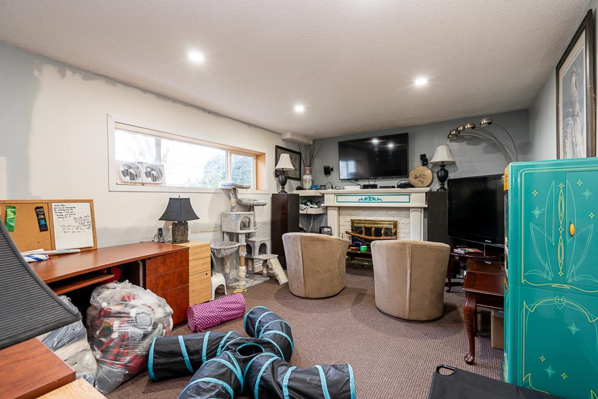 Bedroom 2 Photo of 10830 85a Avenue, Delta, BC