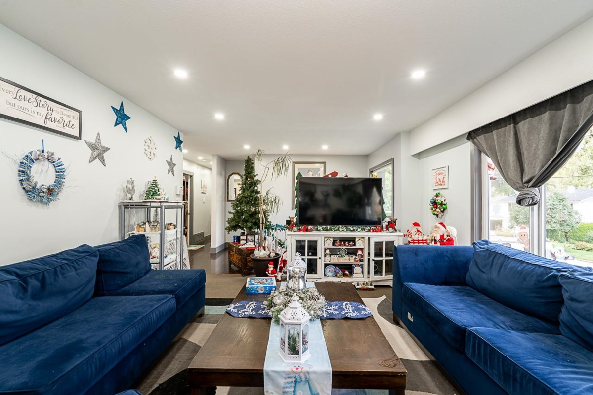 Family Room Photo of 10830 85a Avenue, Delta, BC