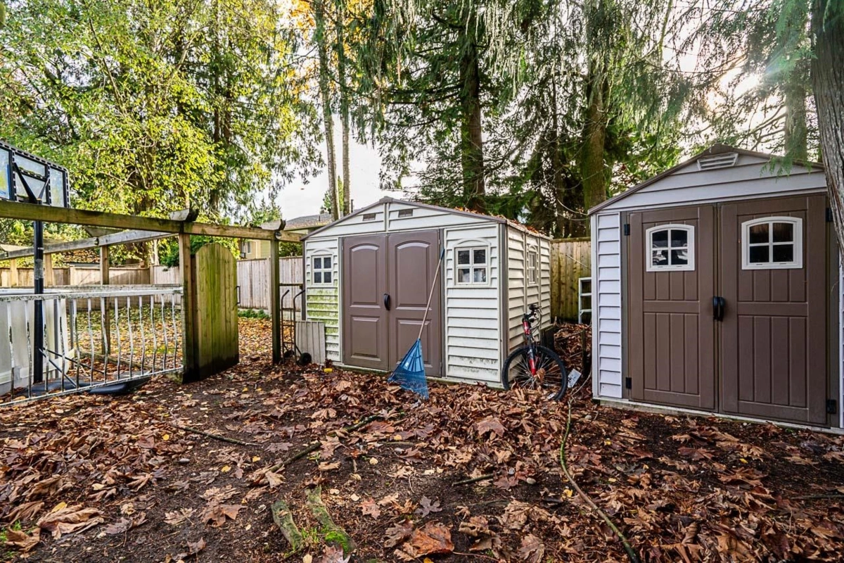 Staircase Photo of 10830 85a Avenue, Delta, BC
