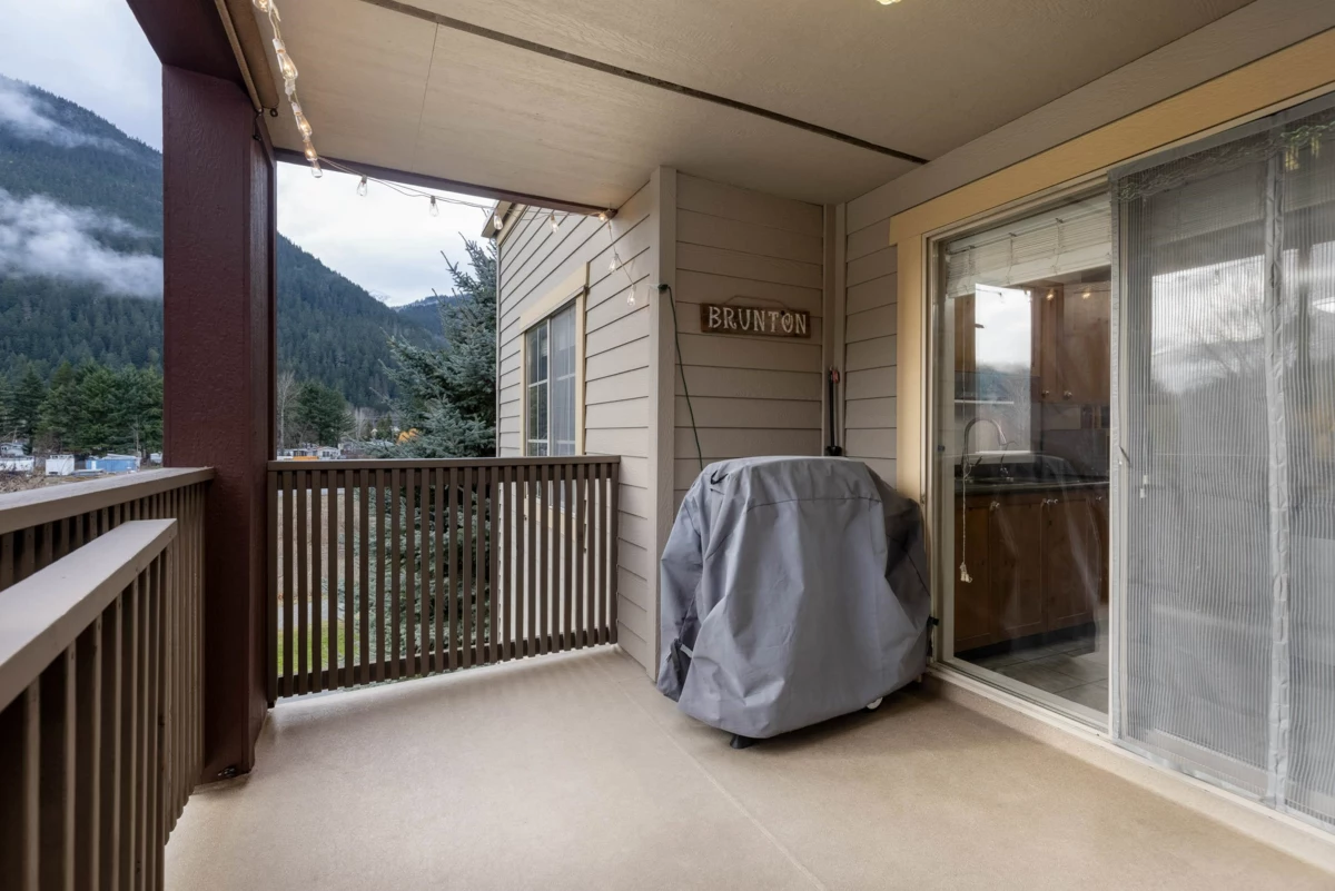 Walk-In Closet Photo of 12 1442 Vine Road, Pemberton, BC