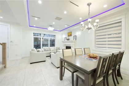 Breakfast Nook Photo of 5886 Sherbrooke Street, Vancouver, BC