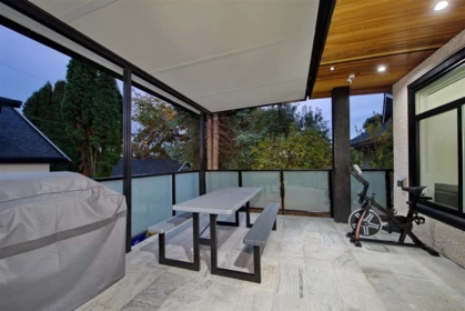 Staircase Photo of 5886 Sherbrooke Street, Vancouver, BC
