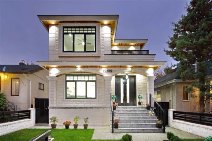 Swimming Pool Photo of 5886 Sherbrooke Street, Vancouver, BC