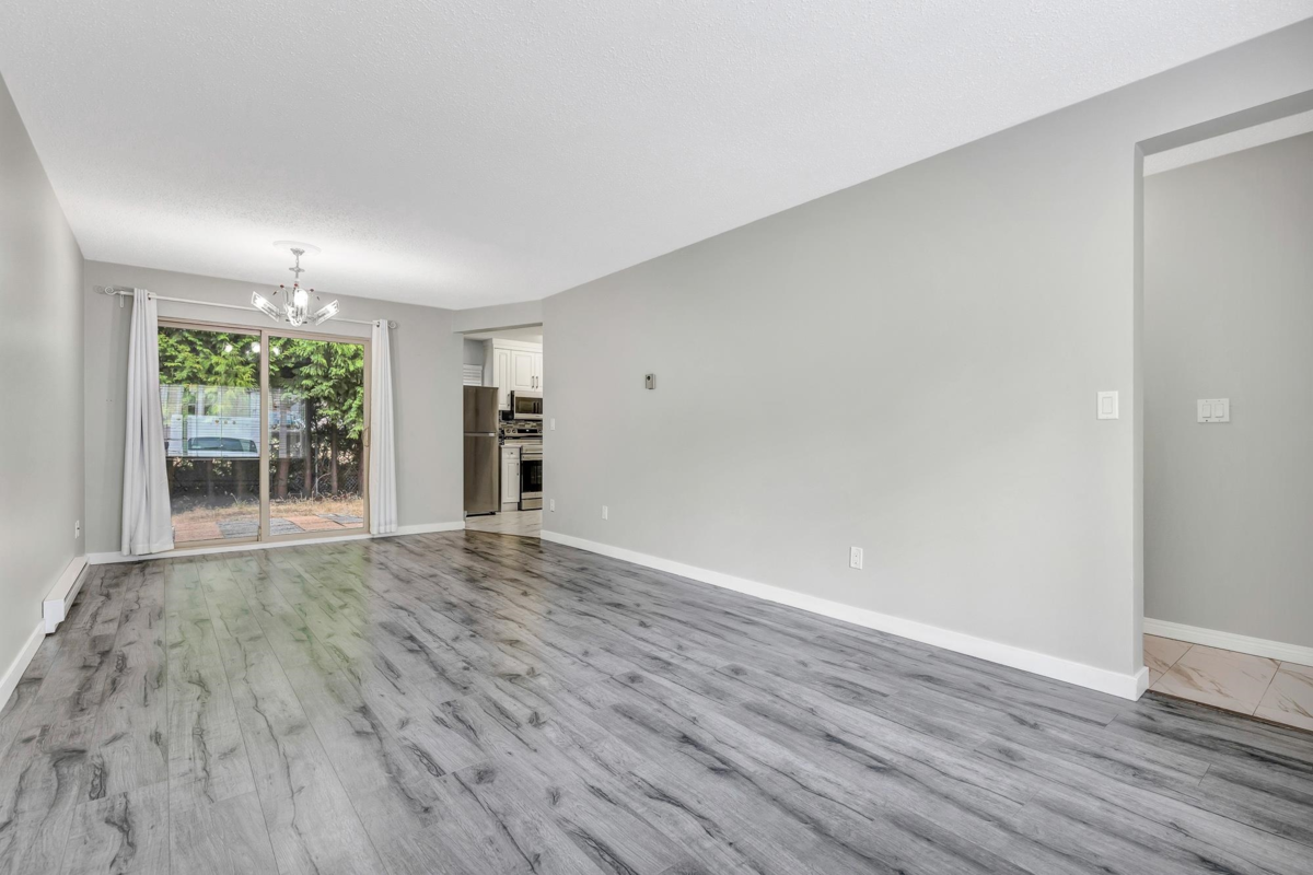 Guest Bathroom Photo of 35 3075 Trethewey Street, Abbotsford, BC
