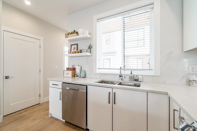 Outdoor Deck Photo of 33 16511 Watson Drive, Surrey, BC