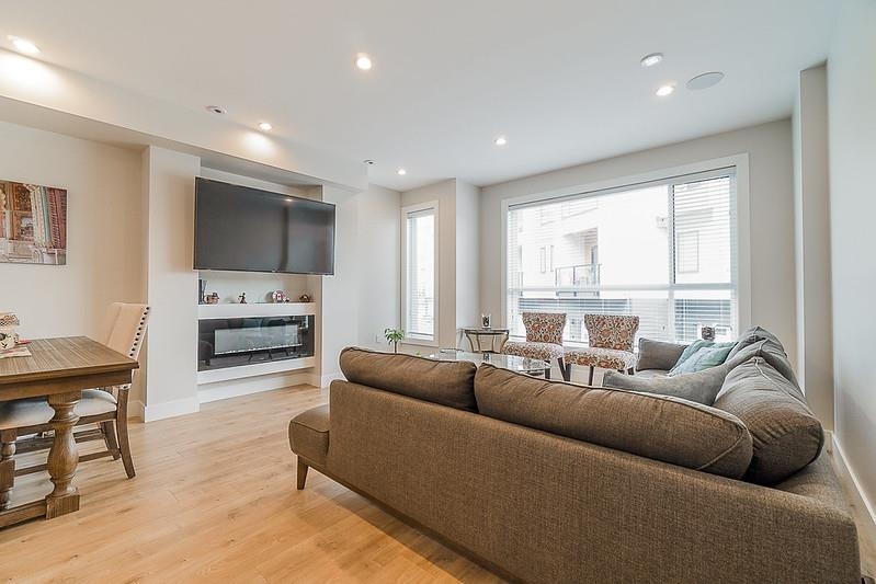 Primary Bathroom Photo of 33 16511 Watson Drive, Surrey, BC