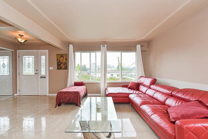 Breakfast Nook Photo of 1335 1337 Kamloops Street, New Westminster, BC