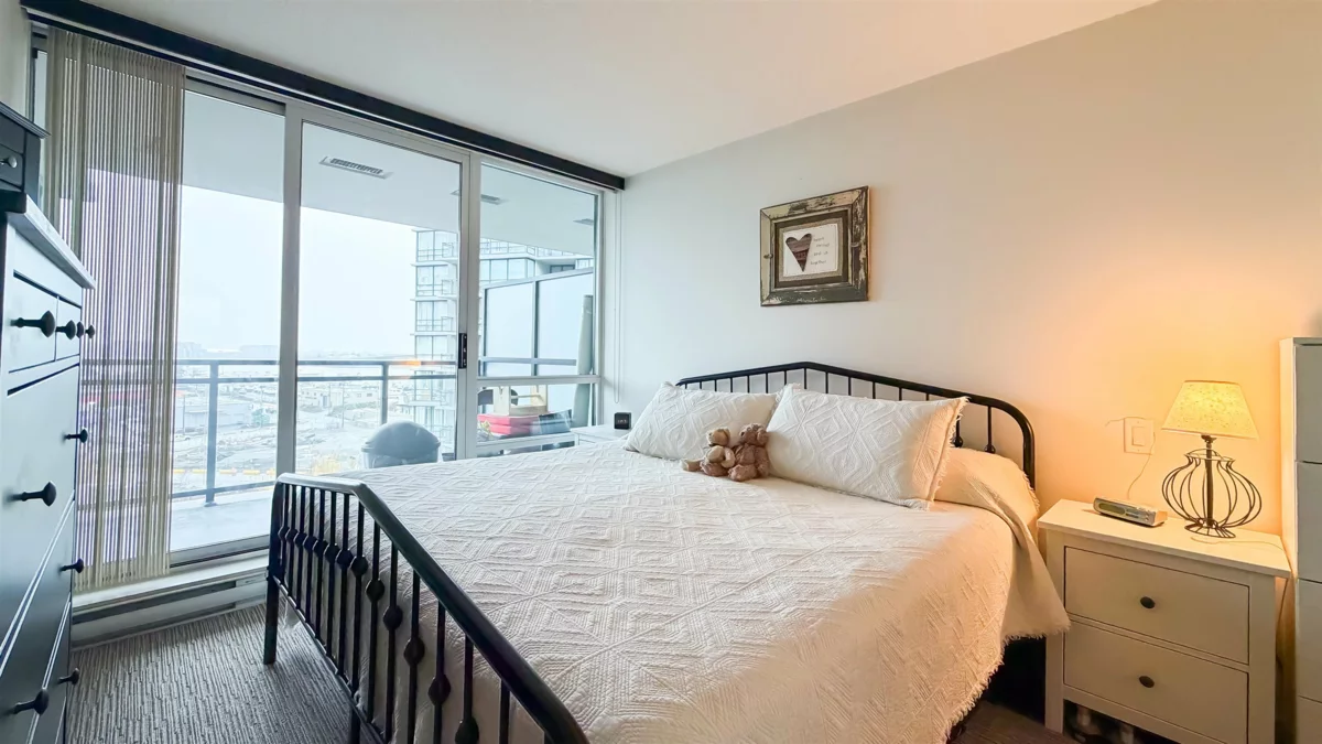 Bedroom 2 Photo of 1007 3111 Corvette Way, Richmond, BC