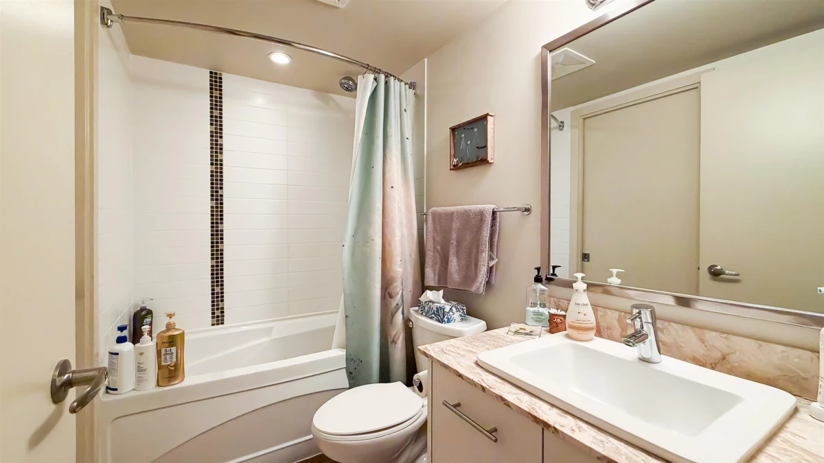 Bedroom 4 Photo of 1007 3111 Corvette Way, Richmond, BC