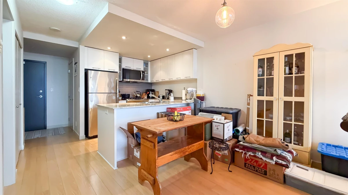 Pantry Photo of 1007 3111 Corvette Way, Richmond, BC