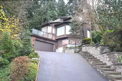 1092 Corona Crescent, Coquitlam, BC, Coquitlam — Single Family Residence for sale