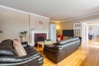 1945 W 45th Avenue, Vancouver, BC