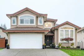 8733 162a Street, Surrey, BC
