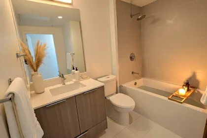 Primary Bathroom Photo of 1304 1471 Hunter Street, North Vancouver, BC