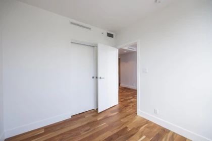 1008 1632 Lions Gate Lane, North Vancouver, BC