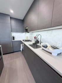 Kitchen Island Photo of 2803 2108 Gilmore Avenue, Burnaby, BC