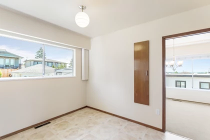 Basement Recreation Room Photo of 7988 Sussex Avenue, Burnaby, BC