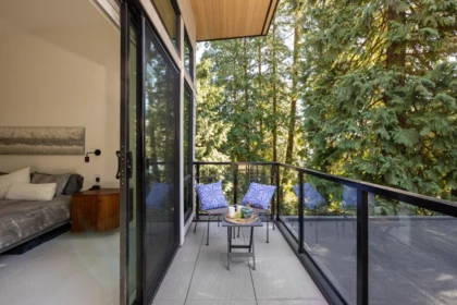 Backyard Photo of 4841 The Dale, West Vancouver, BC