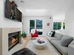 2343 W 7th Avenue, Vancouver, BC