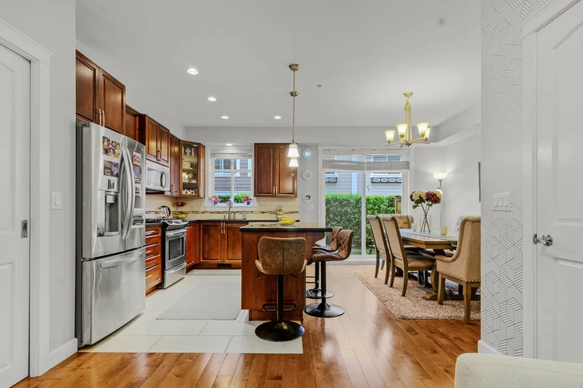 Living Room Photo of 126 20738 84 Avenue, Langley, BC