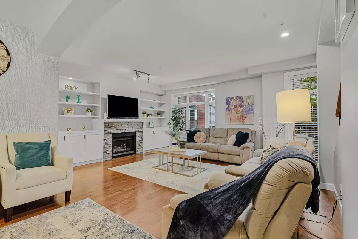 Primary Bathroom Photo of 126 20738 84 Avenue, Langley, BC