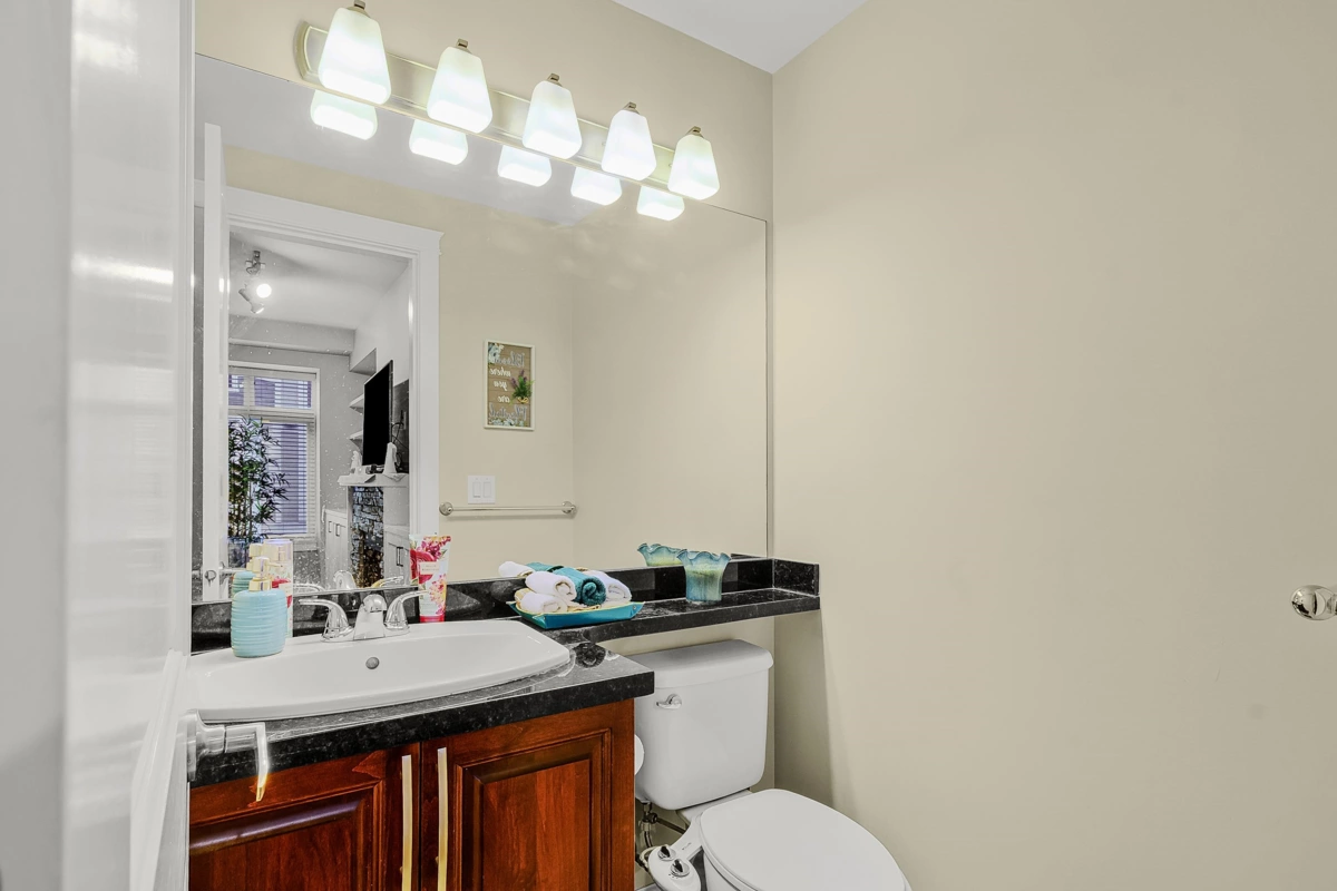 Walk-In Closet Photo of 126 20738 84 Avenue, Langley, BC