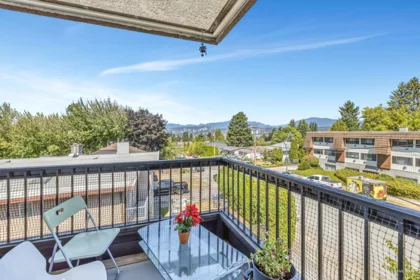 Loft / Bonus Room Photo of 304 13530 Hilton Road, Surrey, BC