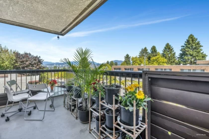 Office / Den Photo of 304 13530 Hilton Road, Surrey, BC