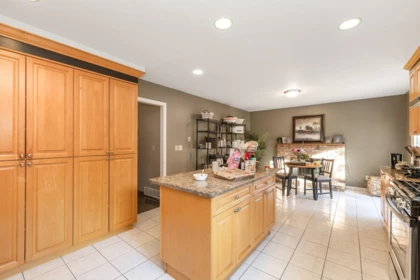Primary Bedroom Photo of 2210 Dawes Hill Road, Coquitlam, BC