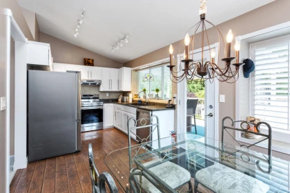 Breakfast Nook Photo of 19577 Somerset Drive, Pitt Meadows, BC