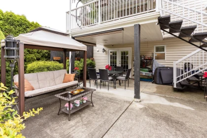 Front Yard Photo of 19577 Somerset Drive, Pitt Meadows, BC