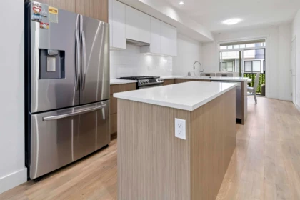 Kitchen Island Photo of 41 11556 72a Avenue, Delta, BC