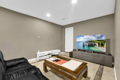 Garden / Landscaping Photo of 16977 83a Avenue, Surrey, BC
