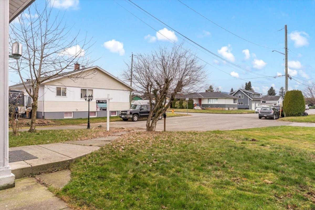 Aerial View of 46323 Magnolia Avenue, Chilliwack, BC
