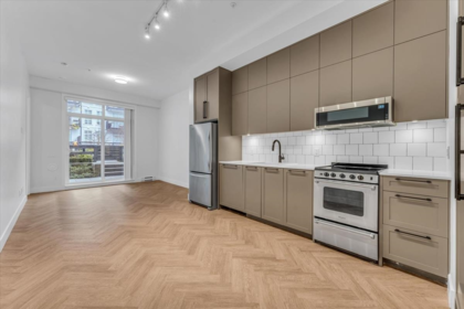 Dining Area Photo of 112 13929 105 Boulevard, Surrey, BC